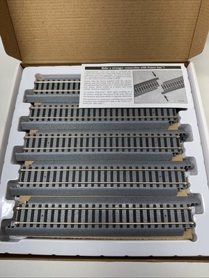 Life-like Ho Scale Grey Power-loc Straight Track 9  Straights W/ 2 Adapto HO