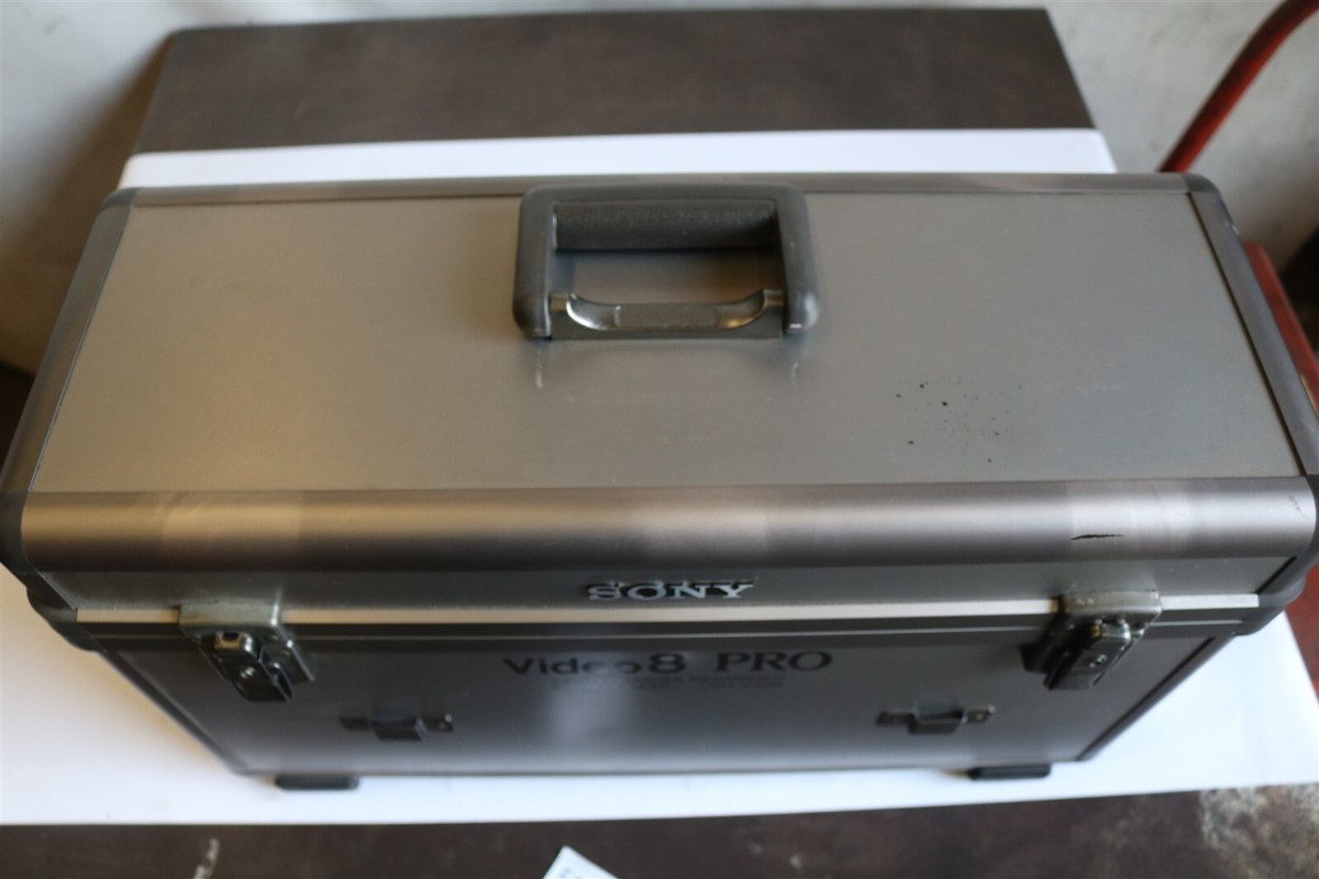 Sony Video 8 LCH-V200 Aluminum Hard Case Only - - - E1796 | eBay