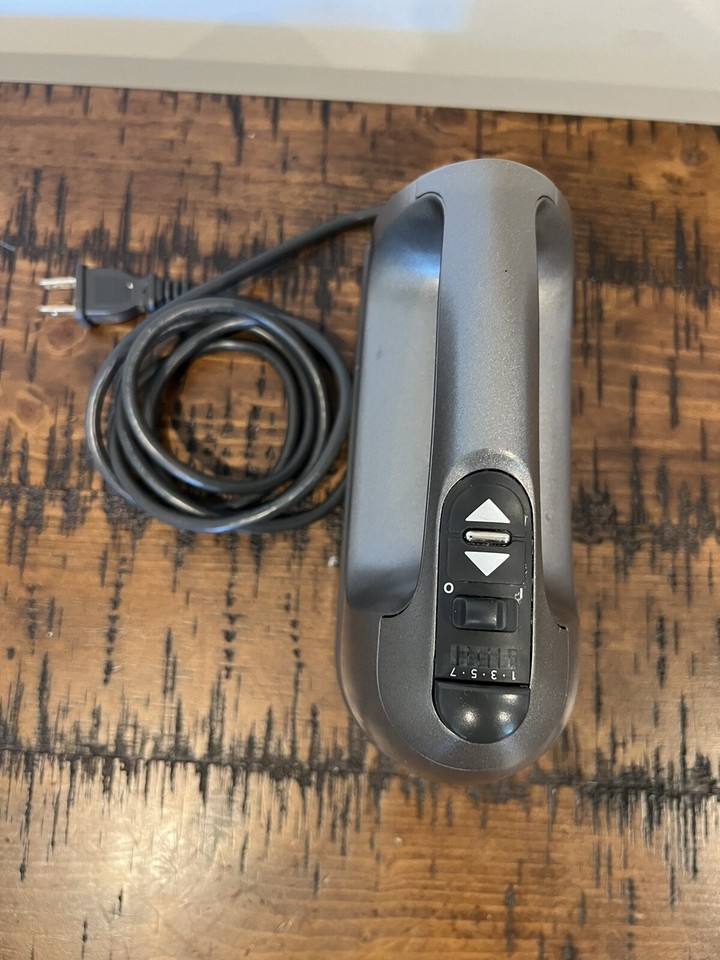 KitchenAid 7 Speed Hand Mixer Model KHM7210 (no beater)Tested/Working