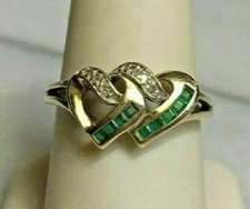 Natural Emerald 2.00Ct Princess Cut 2Hearts Wedding Ring 14K Yellow Gold Plated