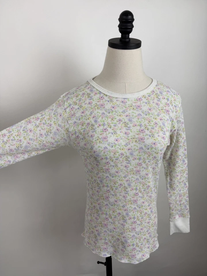 Vintage Hanes Thermal Top Womens Small Pastel Floral Print Waffle Knit Shirt - Image 4 of 4