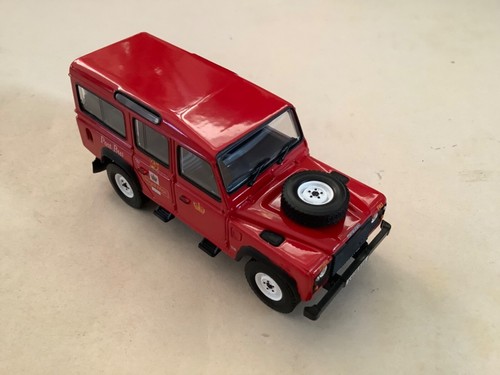 CORGI VANGUARDS 1:43 LAND ROVER DEFENDER 110 ROYAL MAIL GLENSHEE VA09711 - Picture 16 of 17