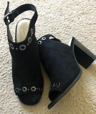 vera wang peep toe booties