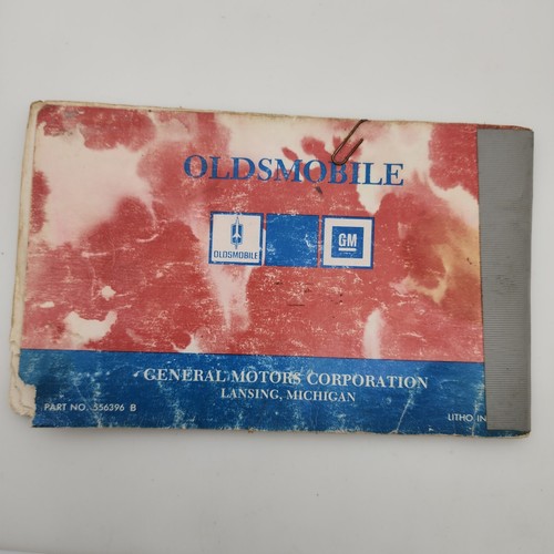 Lot of 7 Oldsmobile 1970s Owner's Manuals Mixed Condition, Extras - Picture 10 of 24