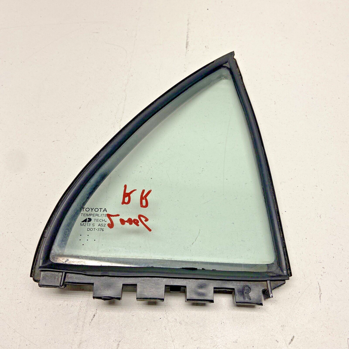 Toyota Corolla, Passenger Rear Door Vent Glass, 2003-2005, RH