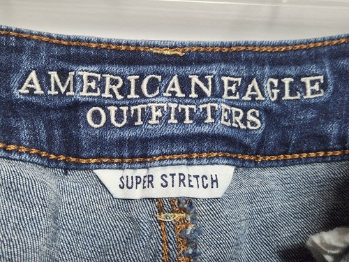 American Eagle Outfitters Shortie Super Stretch Womens 4 Jean Shorts Raw Hem - Picture 3 of 9