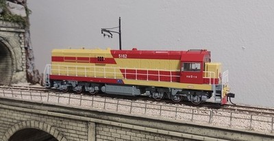 Bachmann CD00708 Diesellok DF7G Chinesische Eisenbahnen vorbereitet DCC H0 1/87