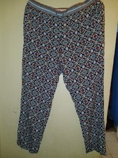 J. Jill Women's Capri Pants Blk mrcngeo Floral Print Pettie Medium