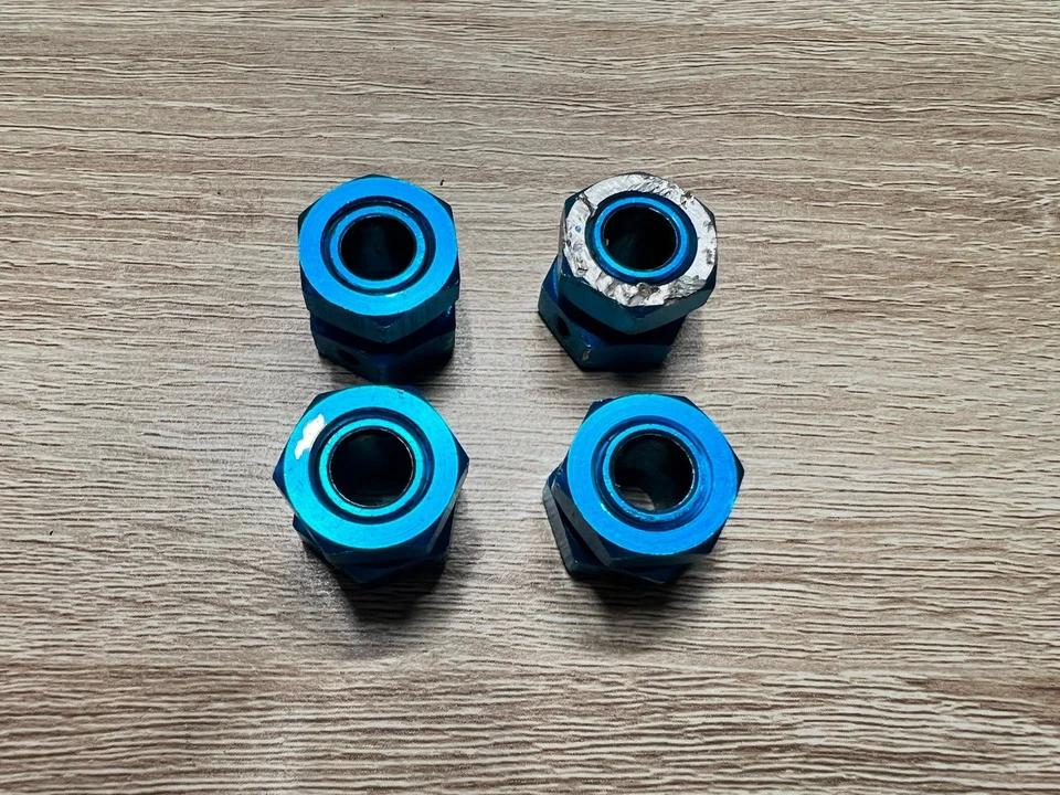 OFNA Ultra GTP 17mm Rueda Hexagonales 36054 con 30051 Tuercas de Rueda - Usado Juego de (4) Foto 3 de 3