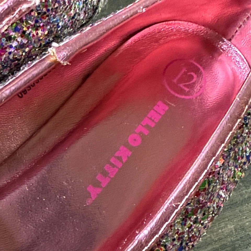 Girls Hello Kitty Glitter Ballet Flats Pink Bow Charm Toddler Size 12 - Image 3 of 4