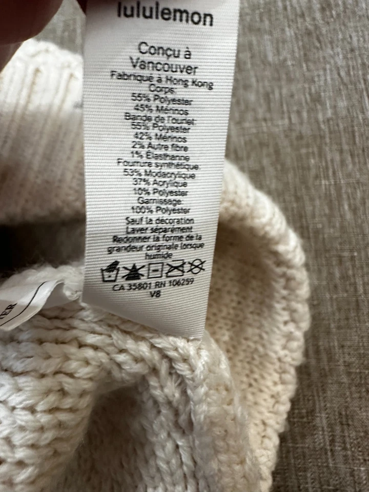 Lululemon Womens Cable Knit Pom Beanie Natural Ivory -Excellent Condition - Image 4 of 4