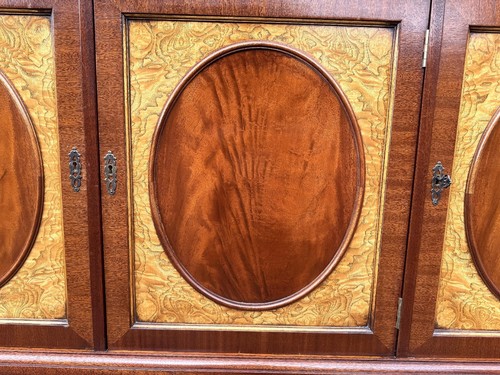 Mahogany and Walnut Display Cabinet - Charles Barr - Picture 24 of 24