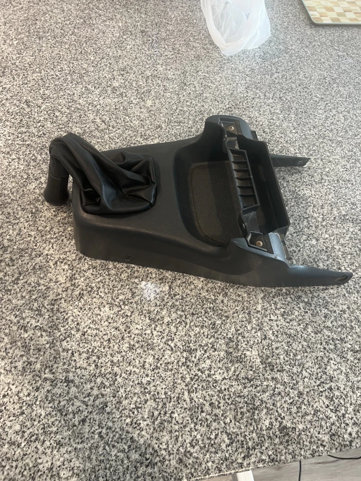 97-01 OEM Honda CRV 5 velocidades manual consola central/bota de cambio y perilla gris oscuro  Foto 3 de 4