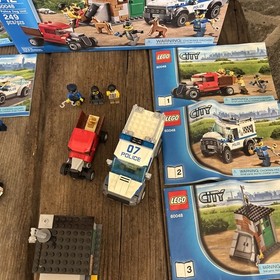 Lego City Police Lot Of 60048 And 60042