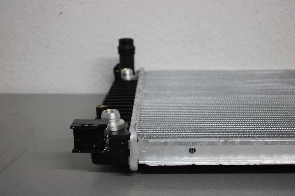 2002 2003 2004 2005 2006 2007 2008 AUDI A4/A6 QUATTRO RADIATOR Foto 4 de 4
