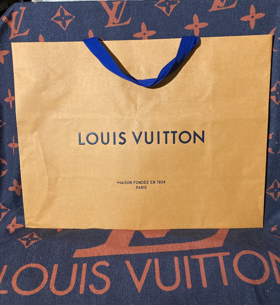 LOUIS VUITTON Authentic Paper Gift Shopping Bag XLARGE SIZE 23