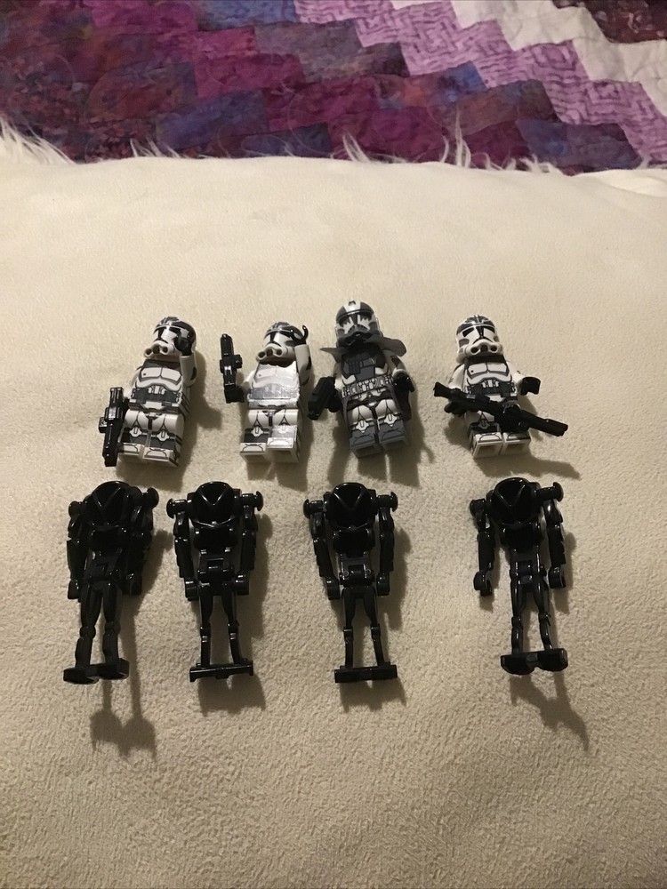Lot of 4 Star Wars Clone Troopers and 4 Black droids plus 4 weapons Figurines