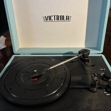 VICTROLA 3speed MCM vintage suitcase turntable Vivid Aqua Works Record player