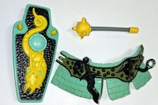Vintage 1983 LJN Dungeons & Dragons   OGRE KING ACCESSORY LOT   Shield Belt Mace