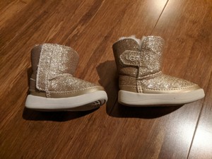 ugg pritchard sparkles