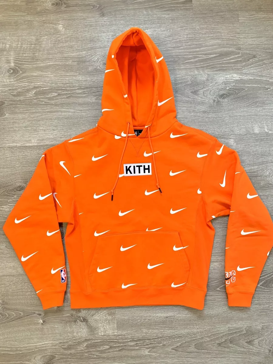 Nike Men's New York Knicks Orange Courtside Fleece Hoodie