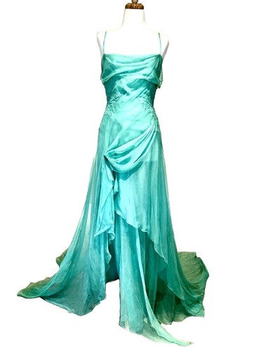 emerald green versace dress Laurel Velvet Midi Dress - Emerald Green