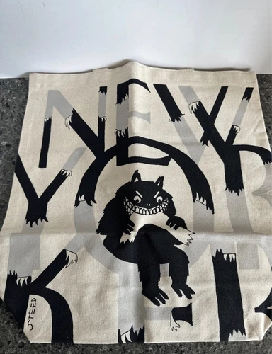 New The New Yorker Limited Edition Canvas Tote Bag 15" x 15" x 5" New and Sealed - Picture 6 of 8