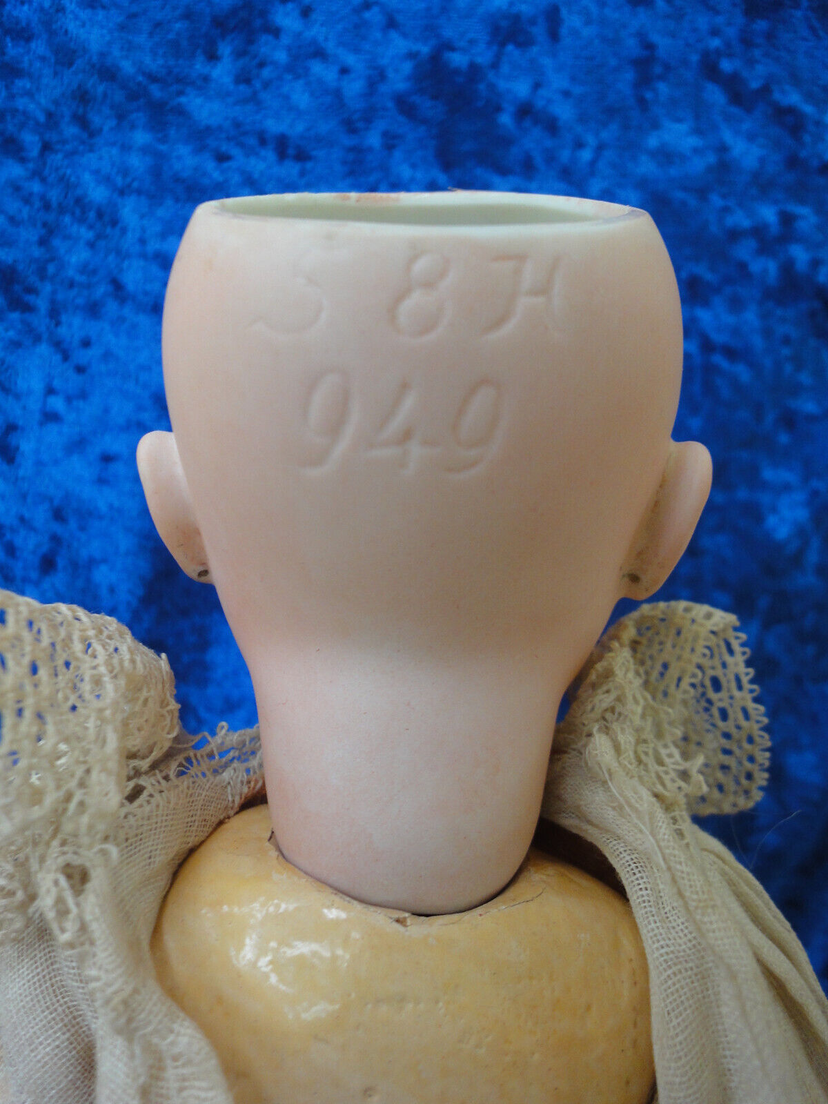 19 Rare German bisque doll, closed mouth mold 949 by Simon & Halbig - Ruby  Lane