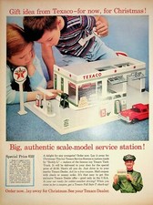 Original Texaco AD: Big, authentic scale-model service station