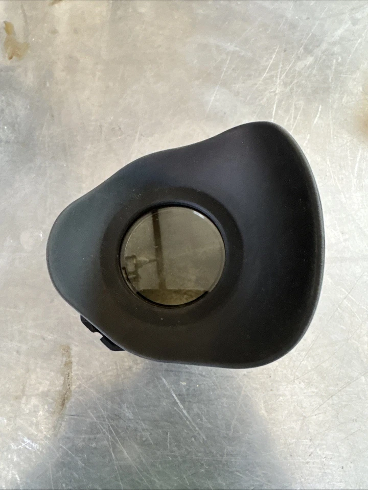 Zacuto Z-Finder Pro 2.5X Optical ViewFinder for DSLR Filmmaking - Image 2 of 3