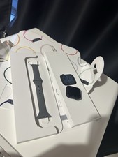 Image of Apple Watch SE (Gen 2) 40mm Black Midnight Aluminium Case