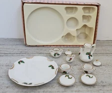 Boxed Vintage SHACKMAN Miniatures 10 Pc HOLLY & POINSETTIA Mini Tea Set HTF