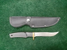 Smith & Wesson Hunting Knife Made in USA S&W NOS Factory Edge + Sheath