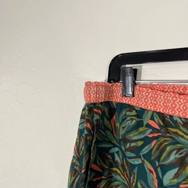 Pantalones Cortos Sundance Para Mujer Medianos Verde Rosa Estampado de Hojas Elástico Cintura Bolsillo Informal Foto 2 de 4