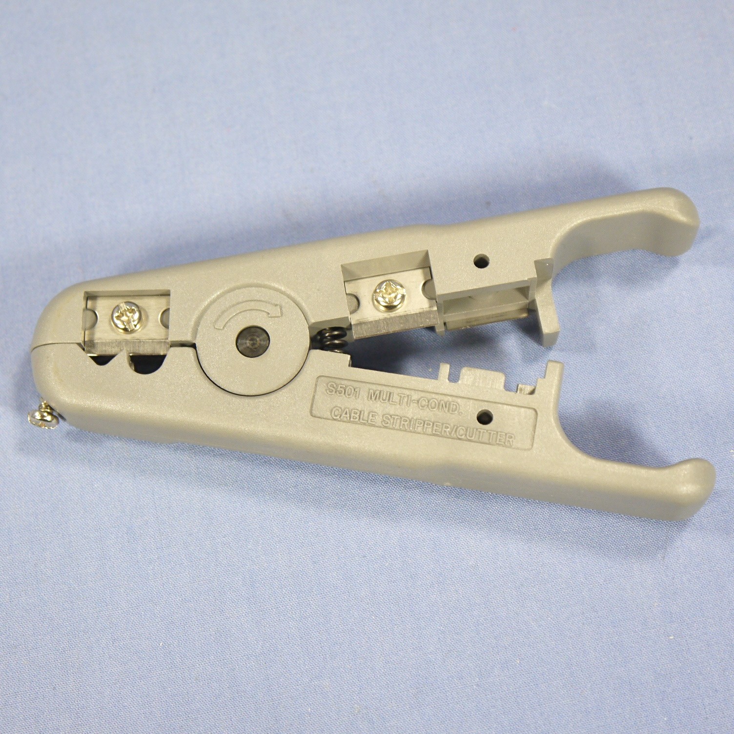 UTP 49660-630 Unshielded Twisted Pair Telephone Cable Strip Tool Wire Stripper