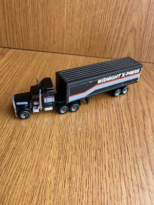 1/100 Matchbox 1981 Kenworth Aerodyne Truck Midnight X-press Rear Doors Open