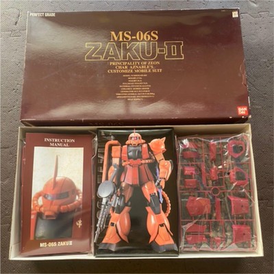 Bandai PG 1/60 MS-06S Char Zaku II Char Gundam Model Kits Figure 