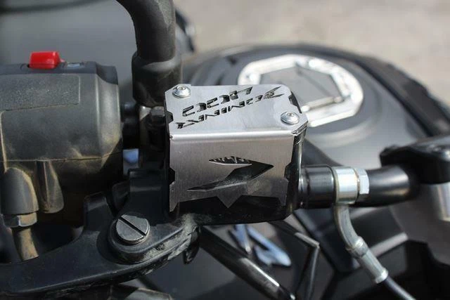 Dominar 400 tank cover sale