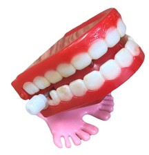 VINTAGE 1980s Wind Up Chattering Teeth Clacking w/ Feet Party Favor Novelty Toy