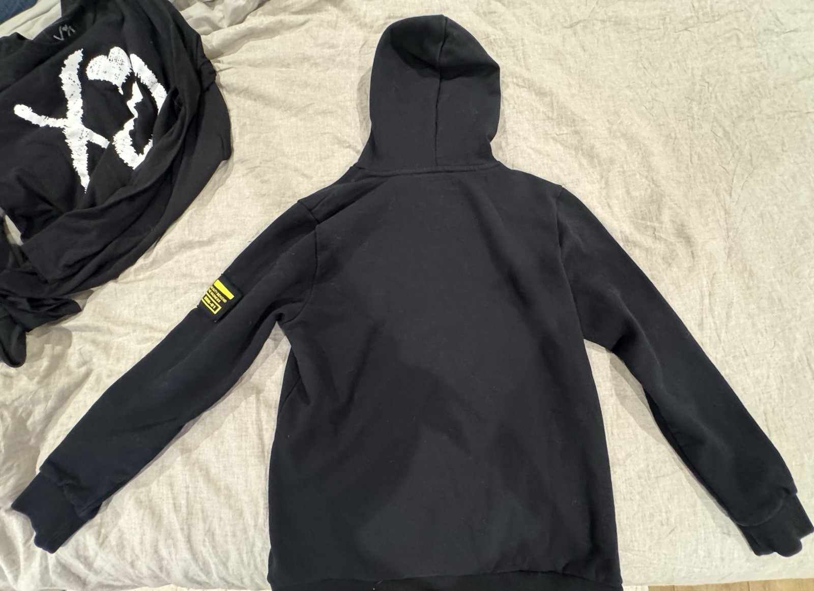 XO THE WEEKEND SWEATSHIRT - BLACK, BBM-01, Size Medium. Perfect Condition, Rare! image 2