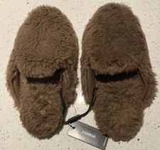 EXPRESS Fuzzy Furry Teddy Slippers Slip-On Women's Size Small 5-6 Brown NEW