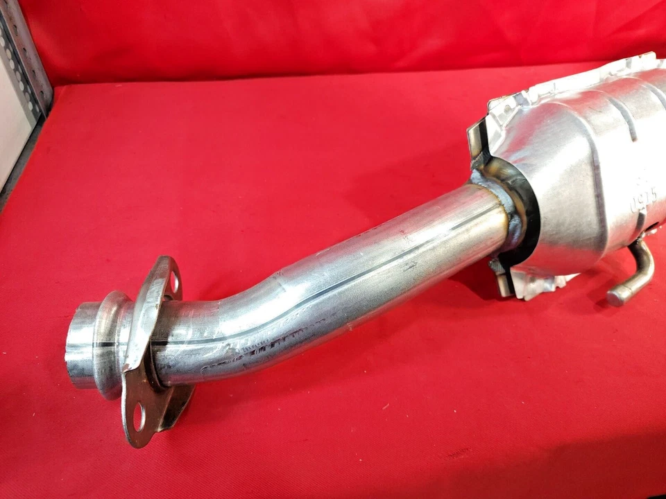 Walker Catalytic Converter 15732 For 1984-1995 Chrysler Dodge Plymouth 2.2L 2.5L - Image 4 of 4