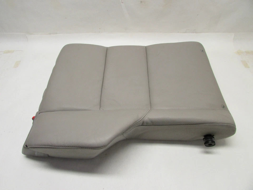 06 VOLVO S40 ASIENTO SUPERIOR TRASERO DERECHO CUERO GRIS OEM 05 06 07 08 09 Foto 2 de 4
