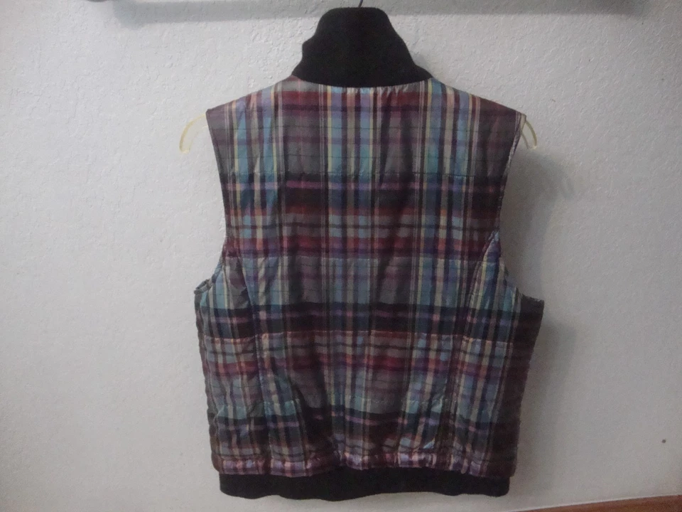 Chaleco acolchado a cuadros Christopher & Banks para mujer talla l Foto 2 de 4