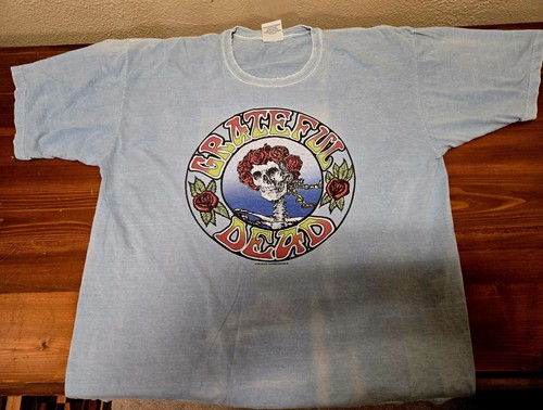 Vintage 1988 Grateful Dead Light Blue Short Sleeve T-Shirt Skull & Roses XL