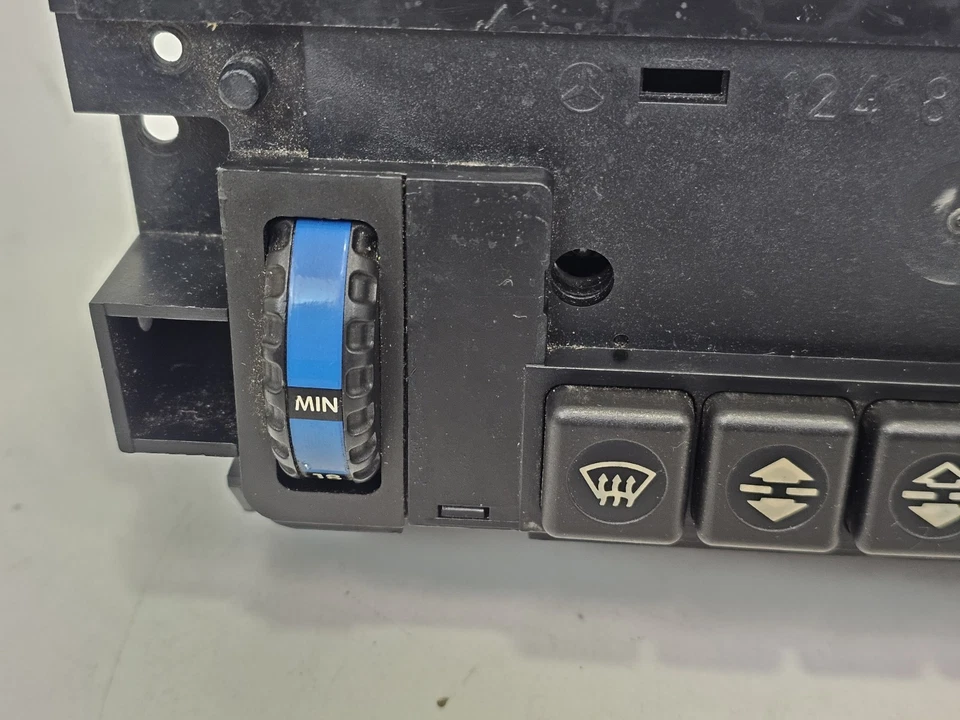 1988-1993 Mercedes-Benz W124 300E AC Heater Climate Control 1248302185 OEM - Image 2 of 4