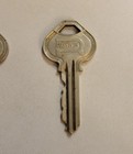 2 VINTAGE RUSSWIN BRASS KEYS ORNATE D522006 & D520206 — photo 3