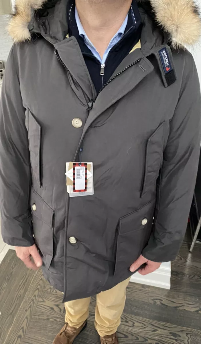 Woolrich Arctic Down Parka classic relax OLIVE made in Canada size L MSRP 945