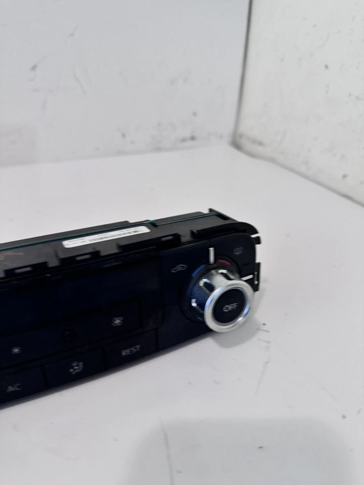 2011 VOLKSWAGEN TOUAREG  FRONT A/C CLIMATE TEMPERATURE CONTROL OEM 7P6907040AG Foto 3 de 4