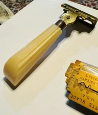 Vintage Eversharp Schick  Safety Razor Gillette Razors  Made In USA Bakelite